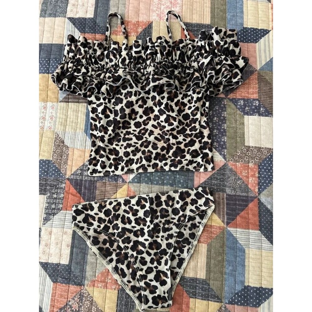 Adorable vintage-inspired animal print 2-piece swimsuit for girls